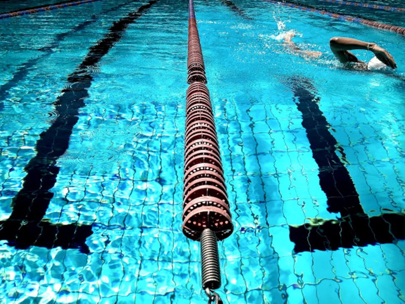 natriumhypochloriet in zwembad